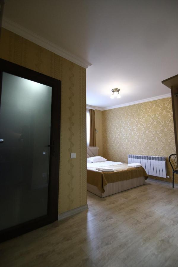 Gyumri Guest House Esterno foto