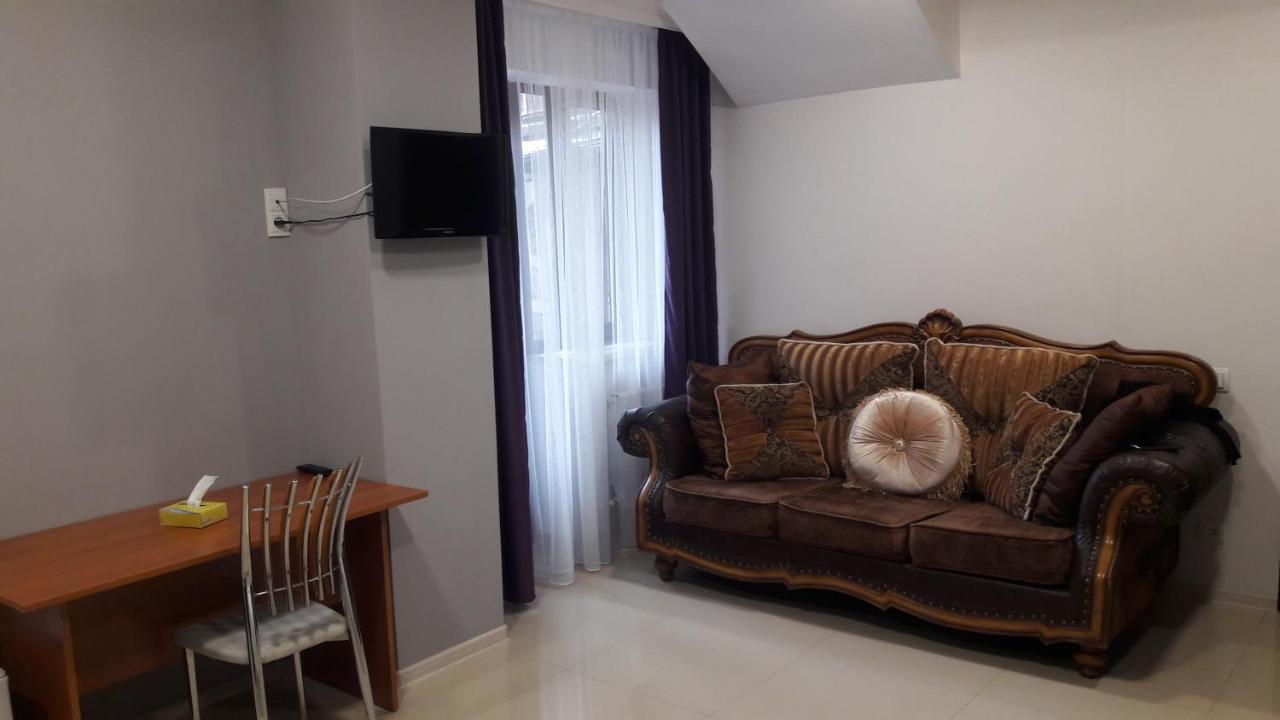 Gyumri Guest House Esterno foto